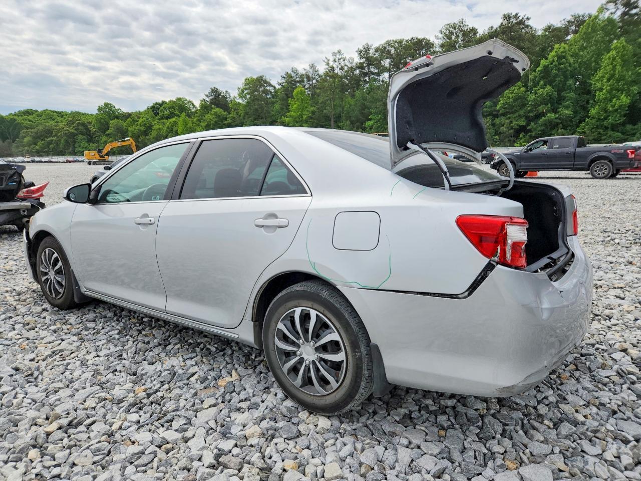 2014 TOYOTA CAMRY