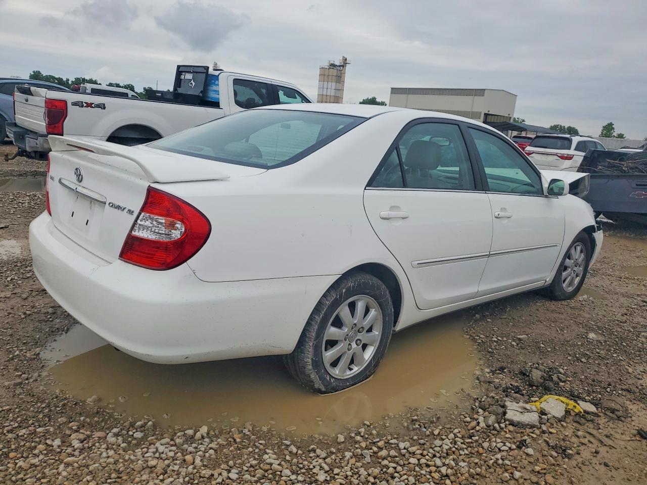 2002 TOYOTA CAMRY