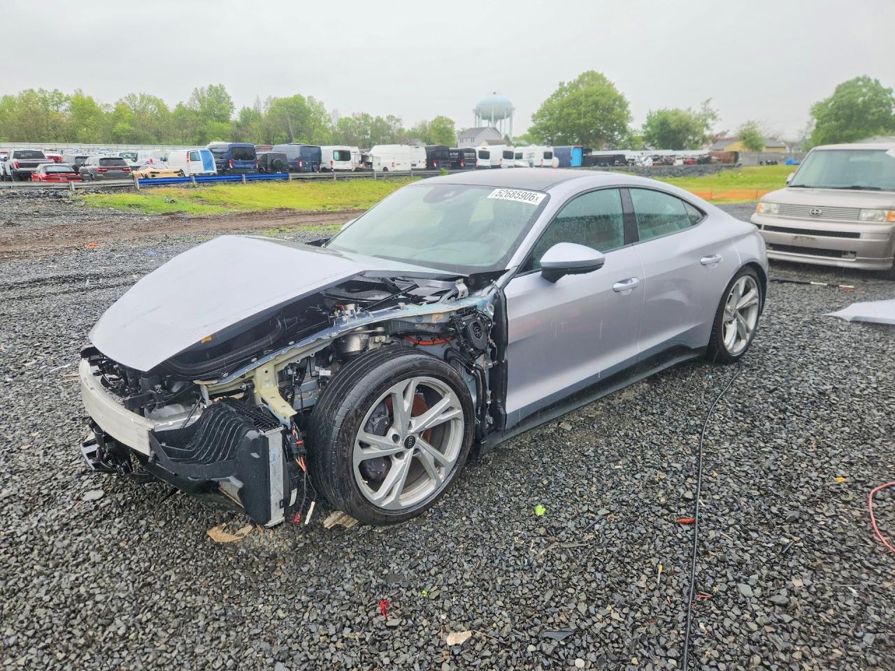 2024 AUDI e-tron GT