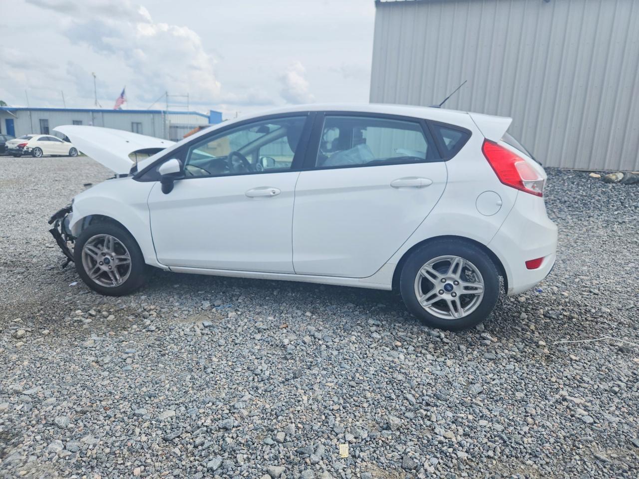2018 FORD Fiesta