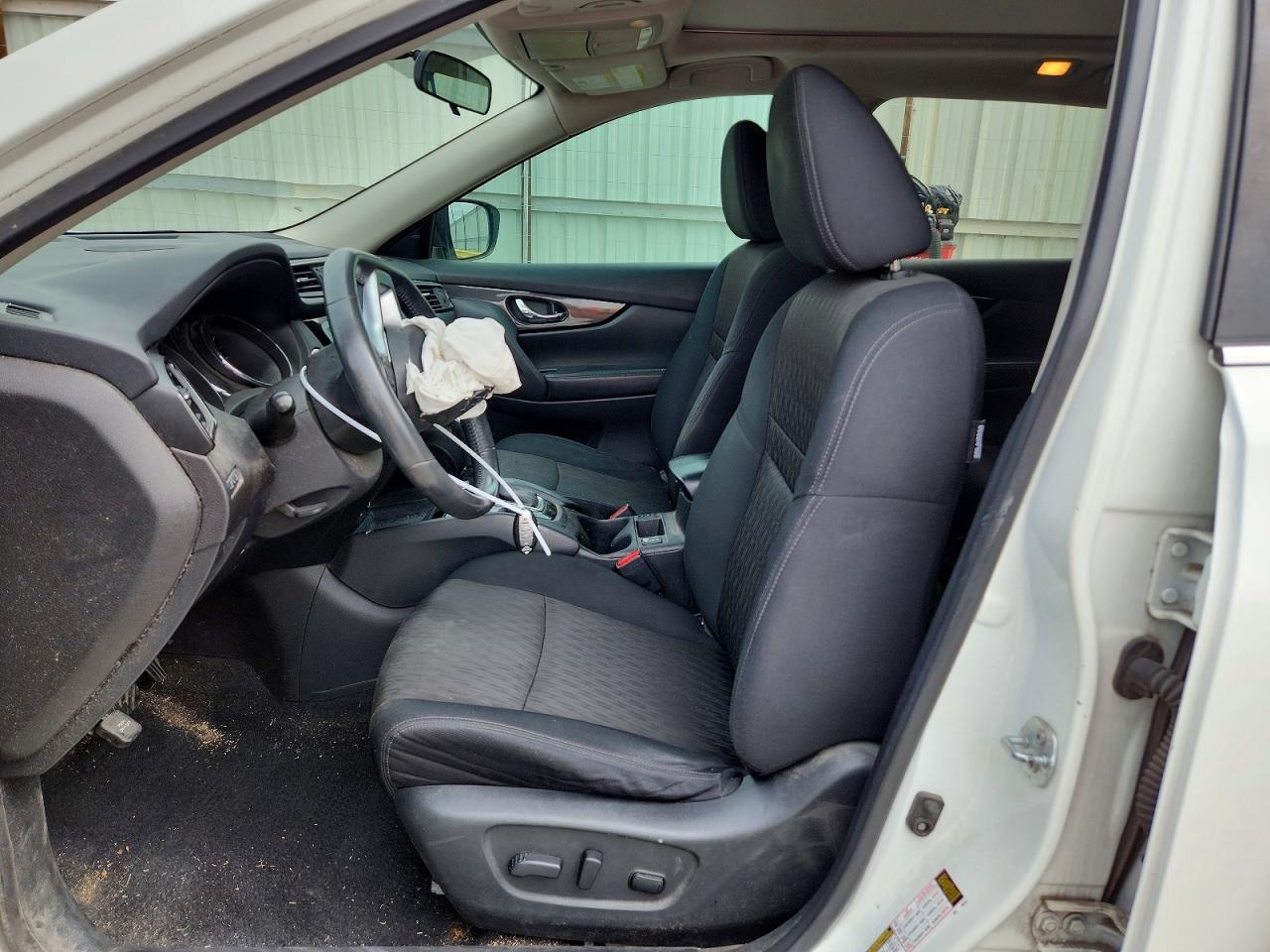 2017 NISSAN ROGUE