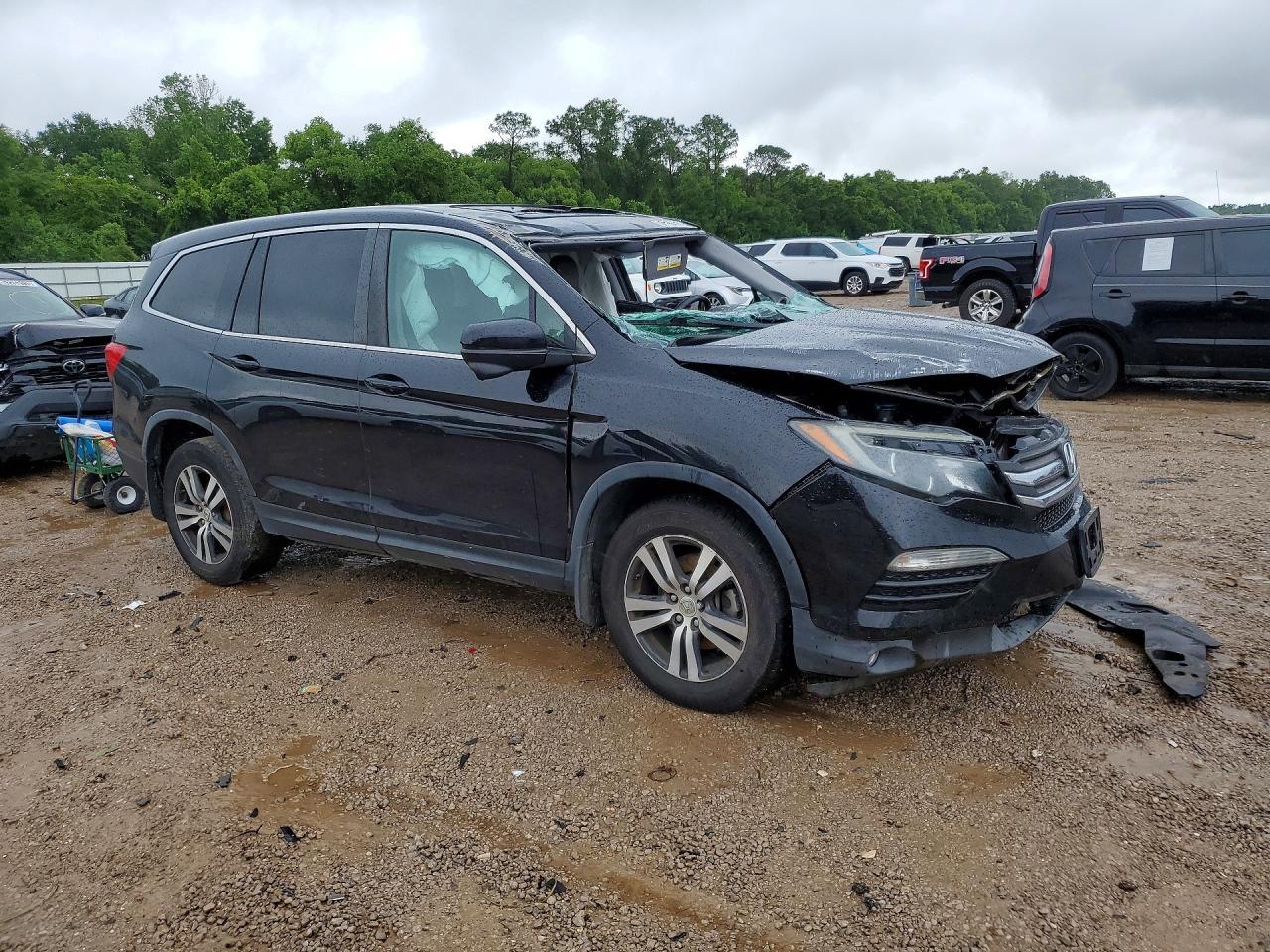 2017 HONDA PILOT
