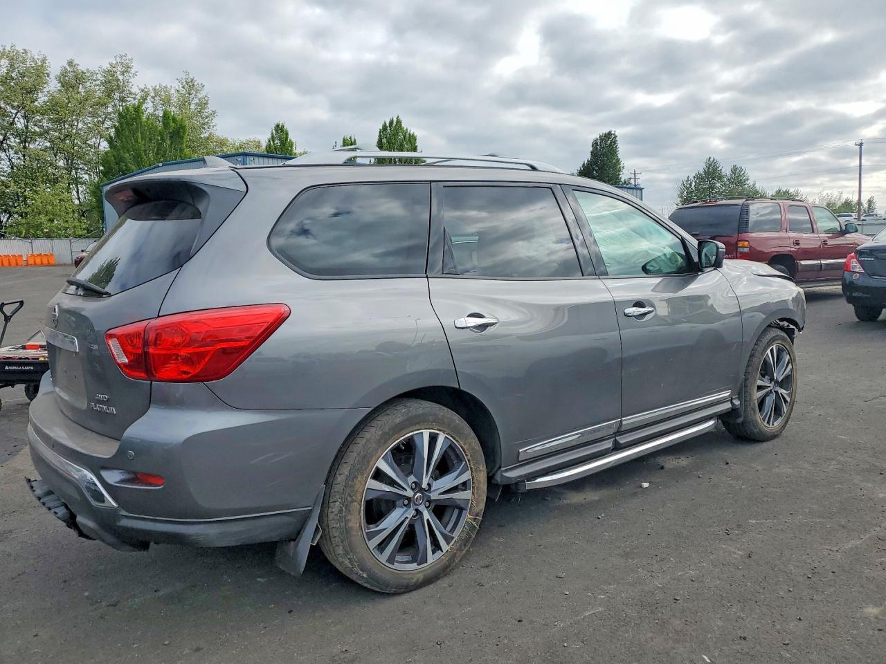 2019 NISSAN PATHFINDER