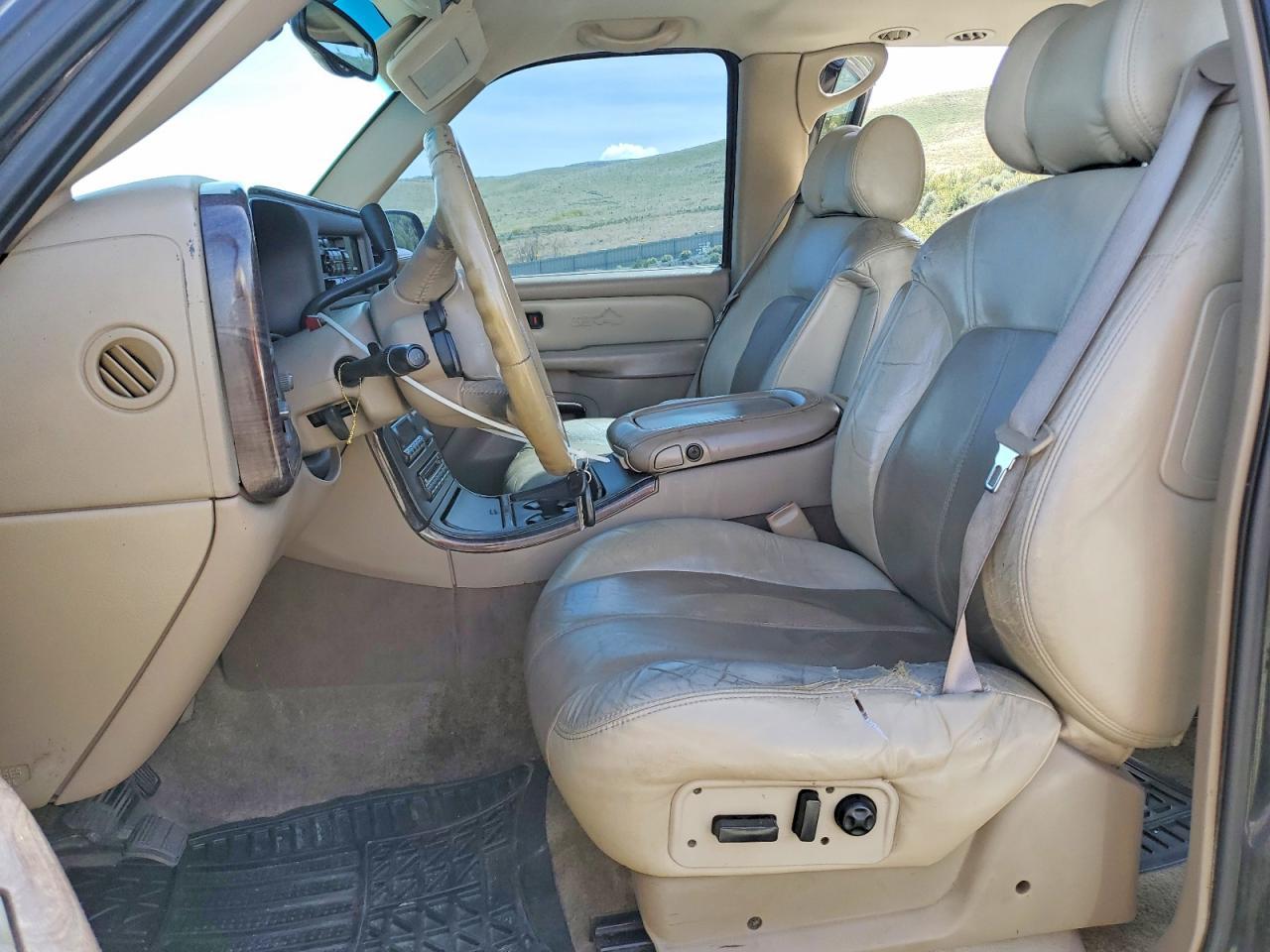 2001 GMC Denali