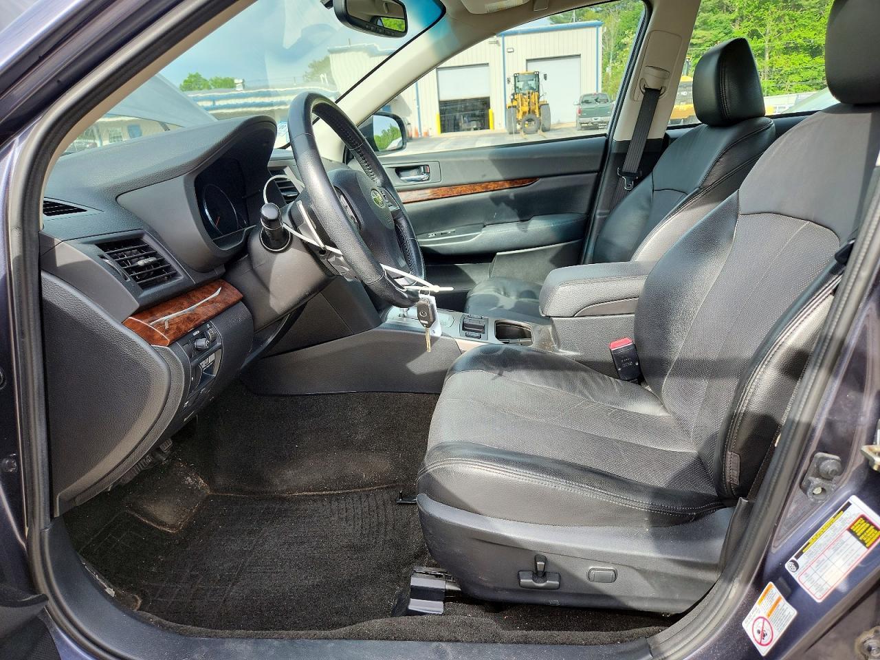 2014 SUBARU Legacy