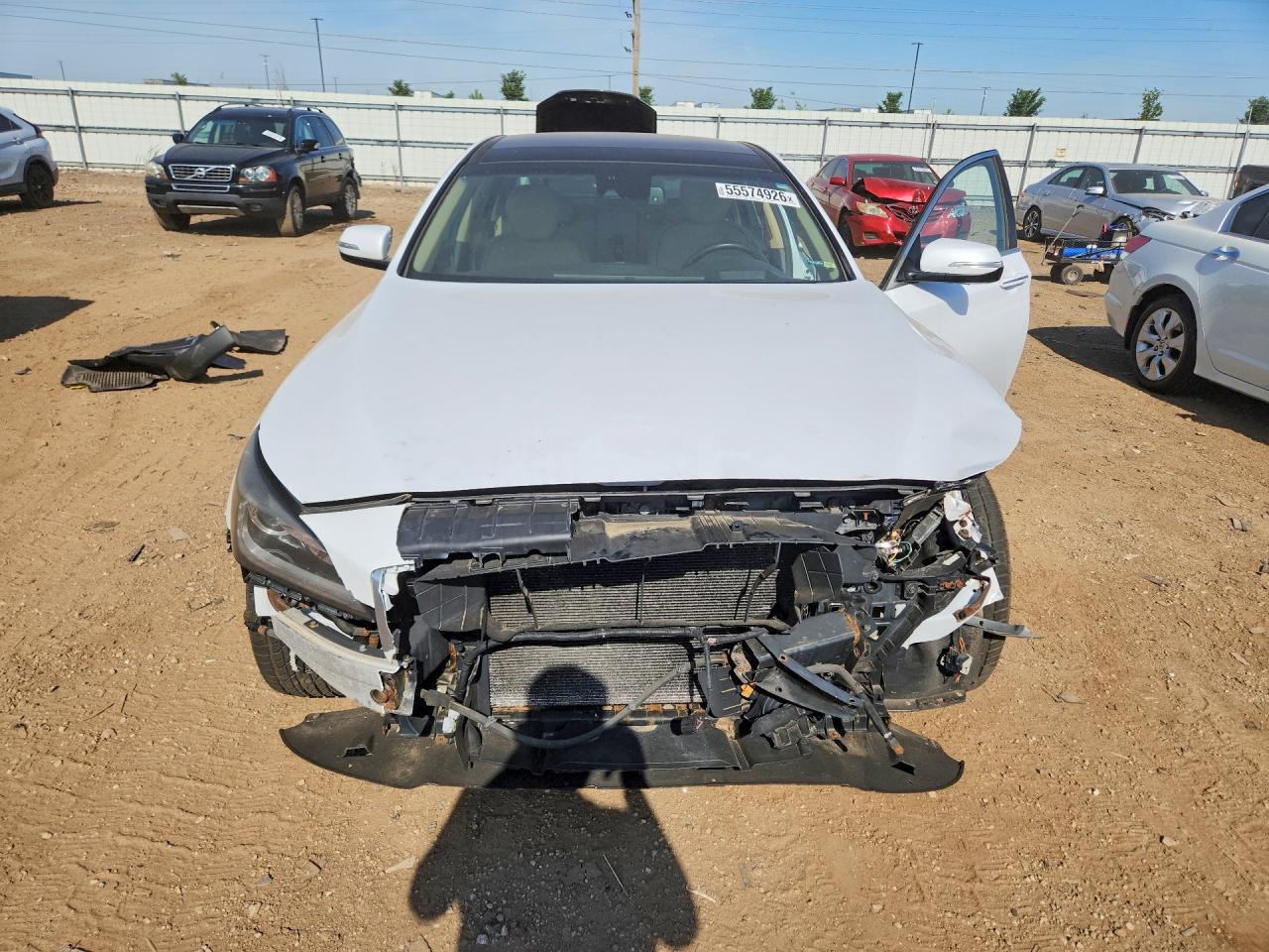2016 HYUNDAI GENESIS