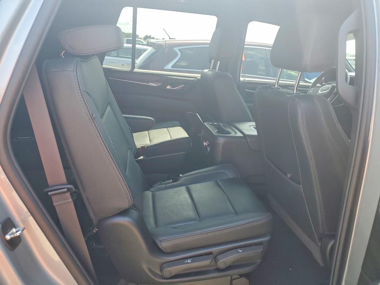2024 GMC Yukon