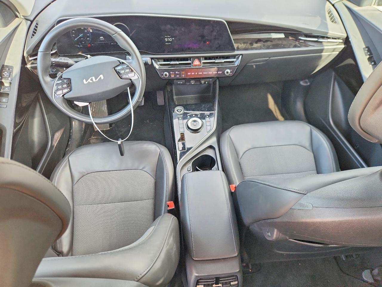 2023 KIA Niro