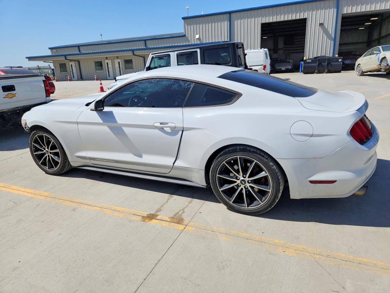 2017 FORD MUSTANG