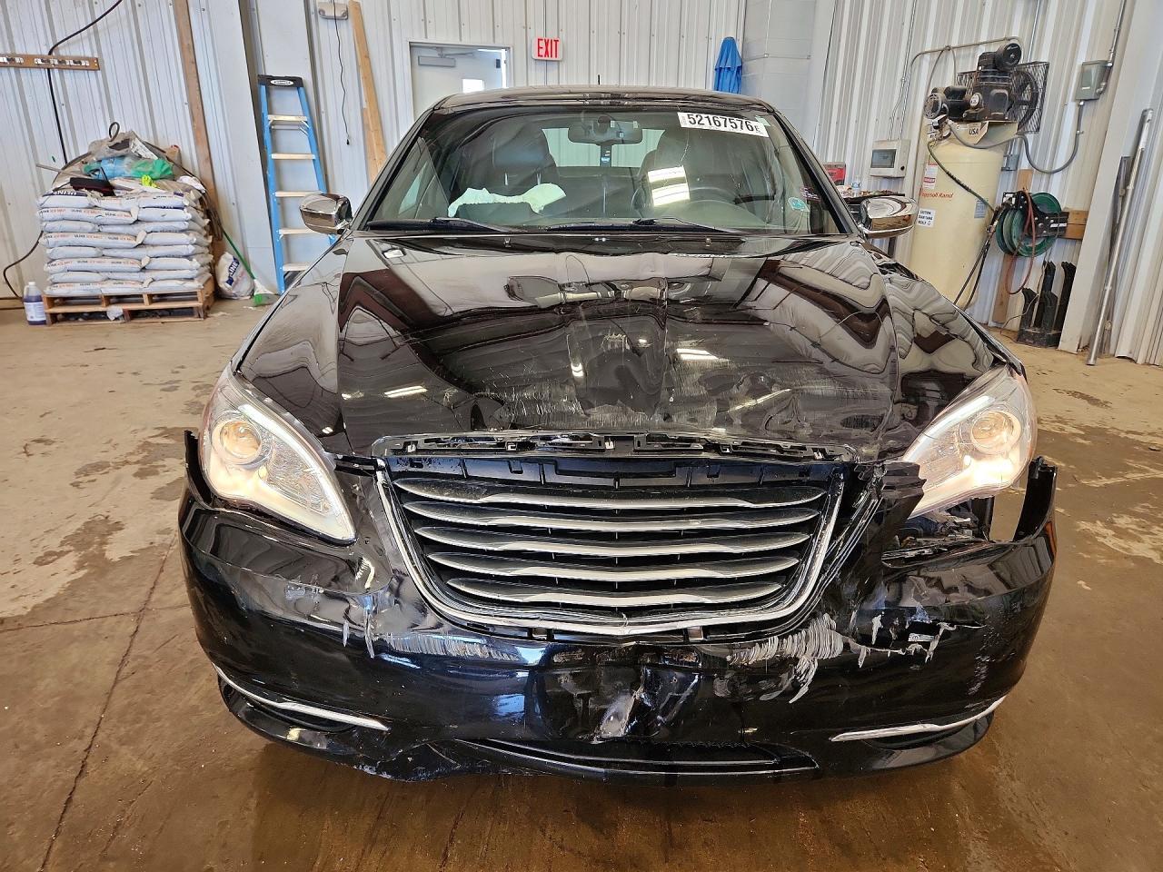 2014 CHRYSLER 200