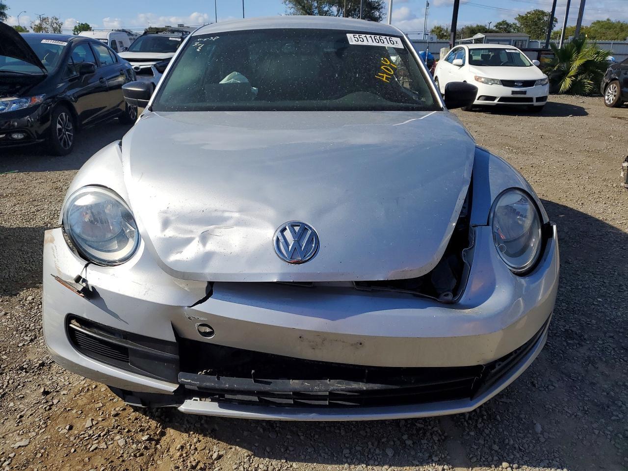 2014 VOLKSWAGEN Beetle