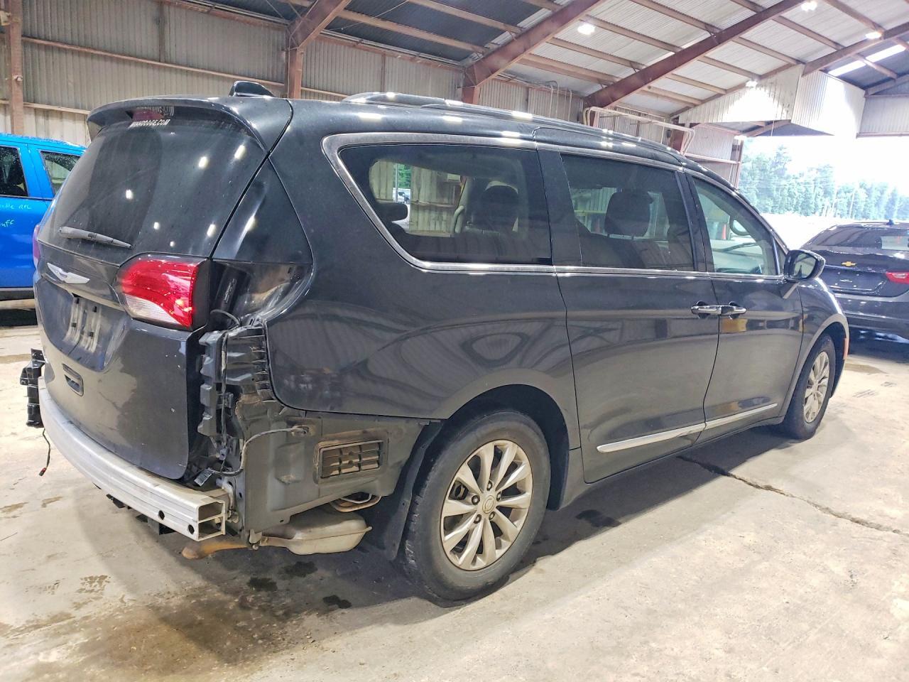 2019 CHRYSLER Pacifica
