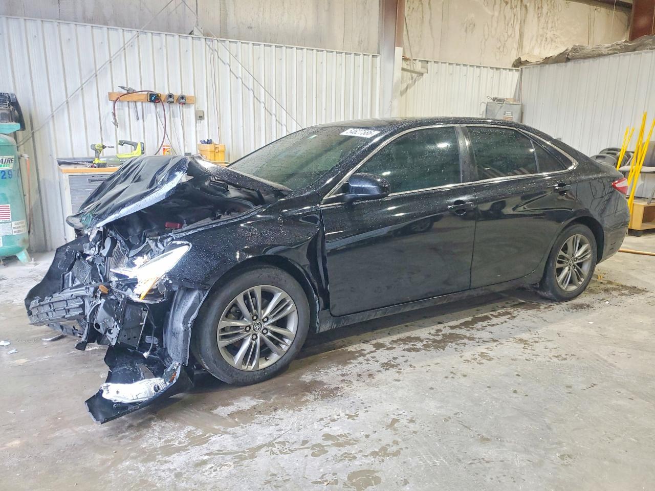 2016 TOYOTA CAMRY