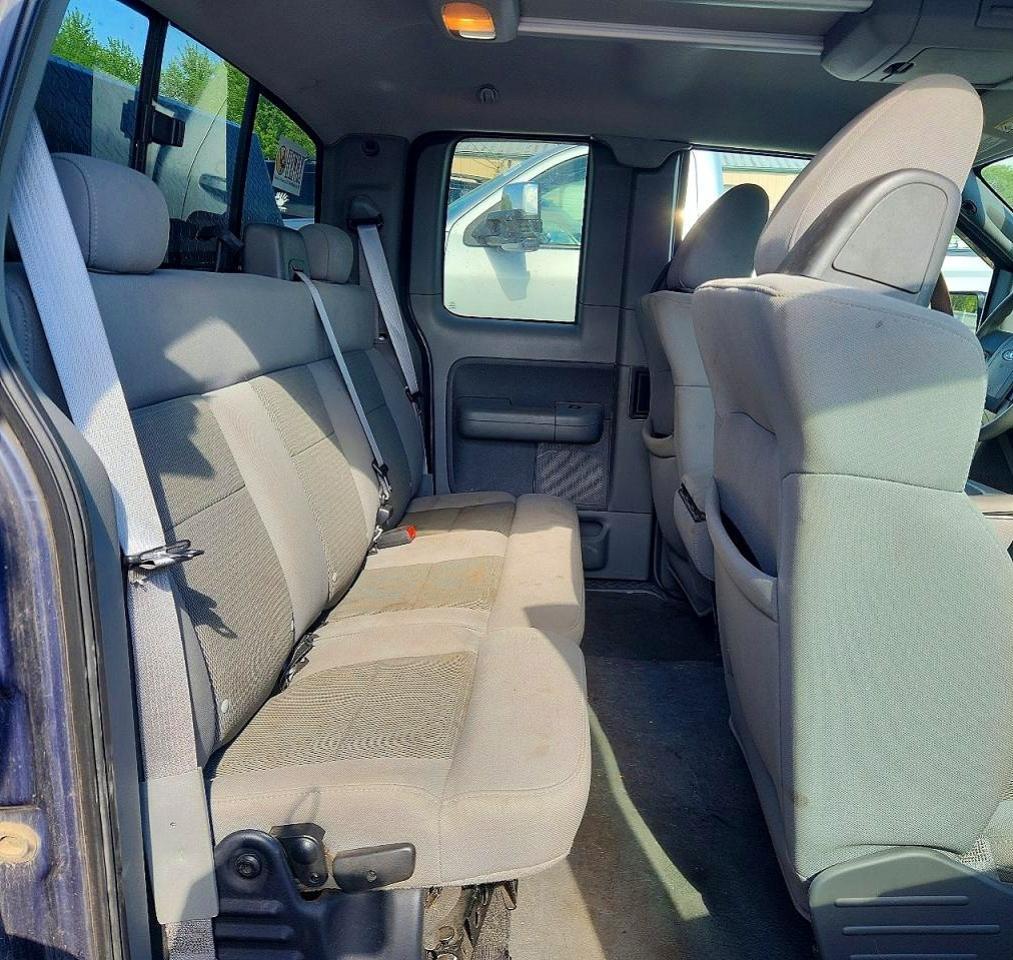 2004 FORD F-150 Lightning