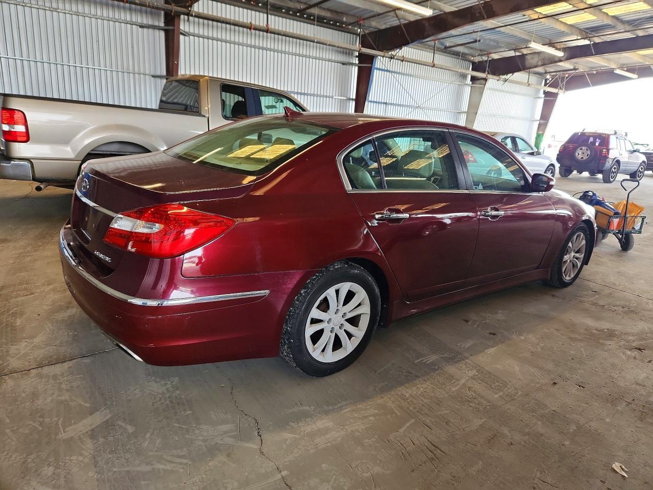 2012 HYUNDAI GENESIS