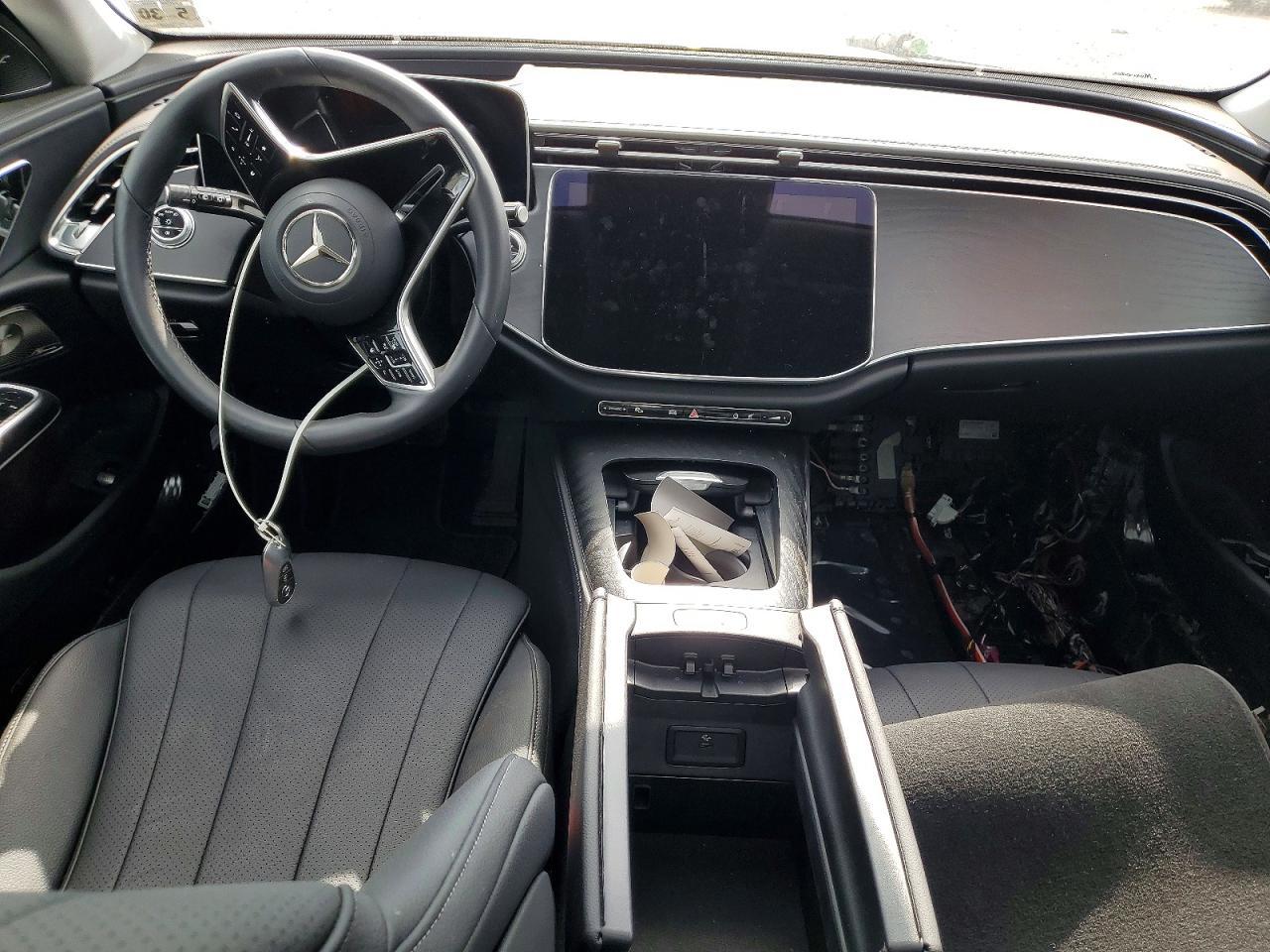 2025 MERCEDES-BENZ E-Class