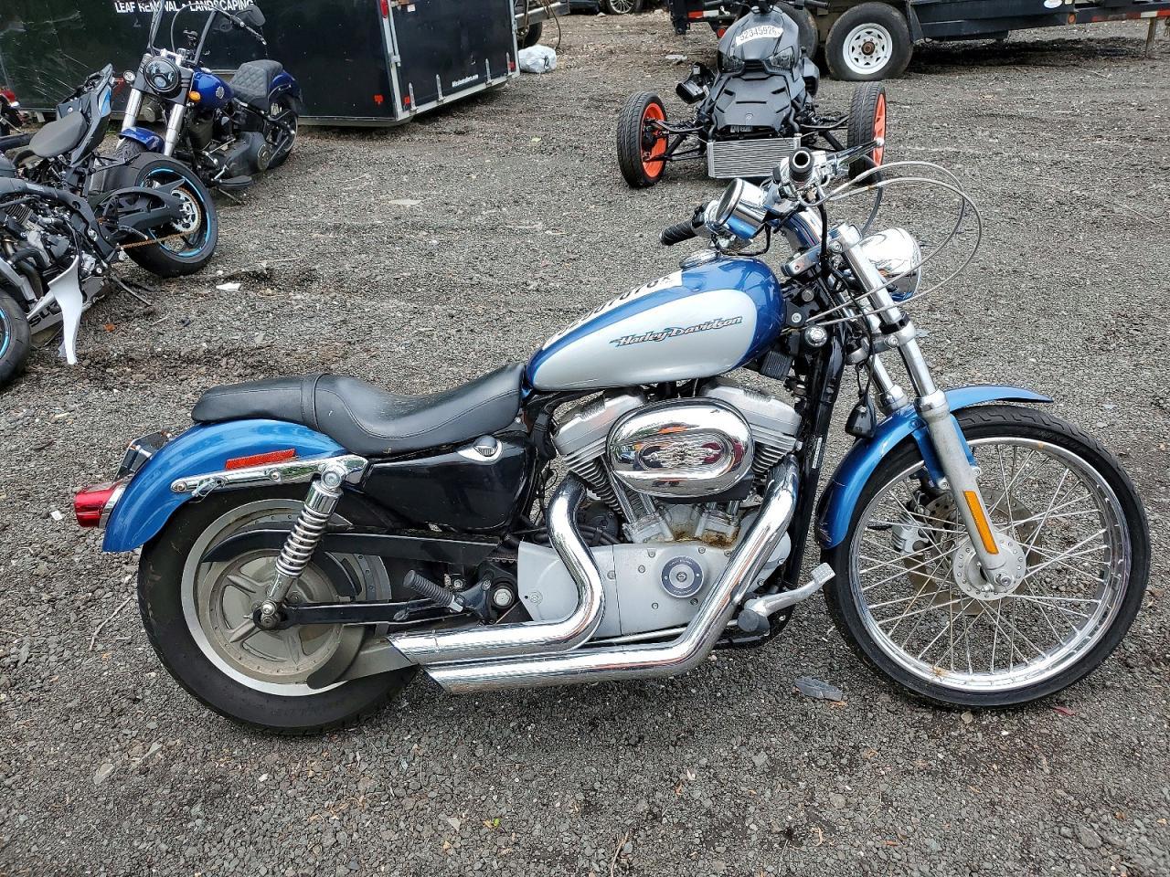 2006 HARLEY-DAVIDSON Xl883