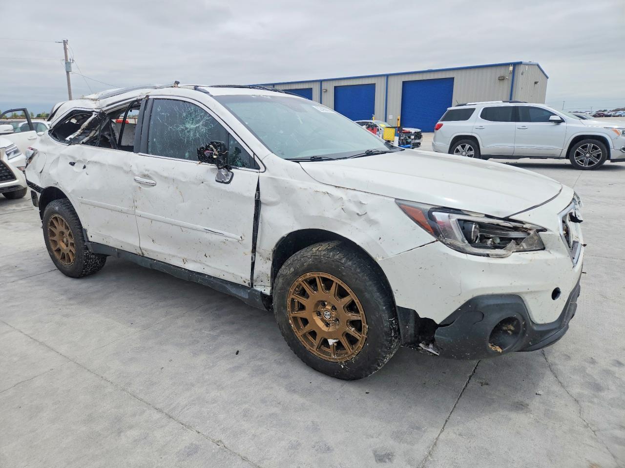 2019 SUBARU Outback