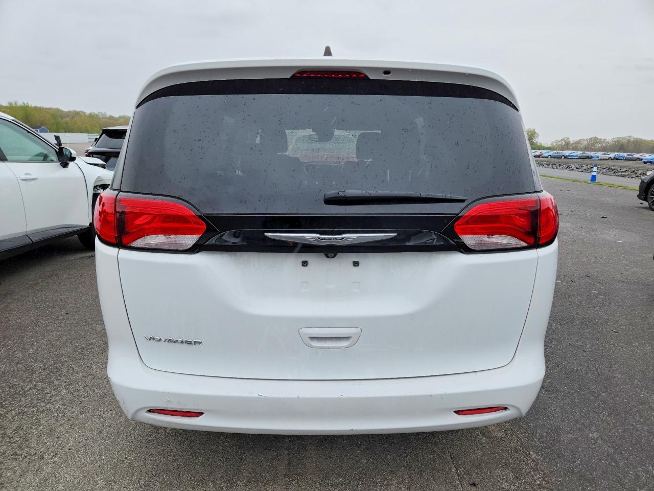 2023 CHRYSLER Voyager