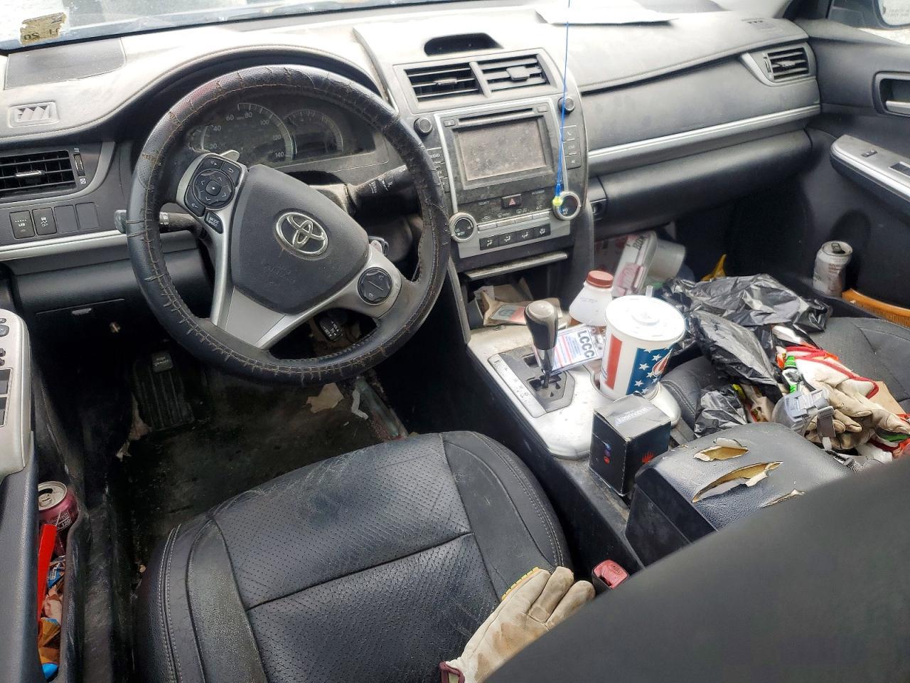 2014 TOYOTA CAMRY