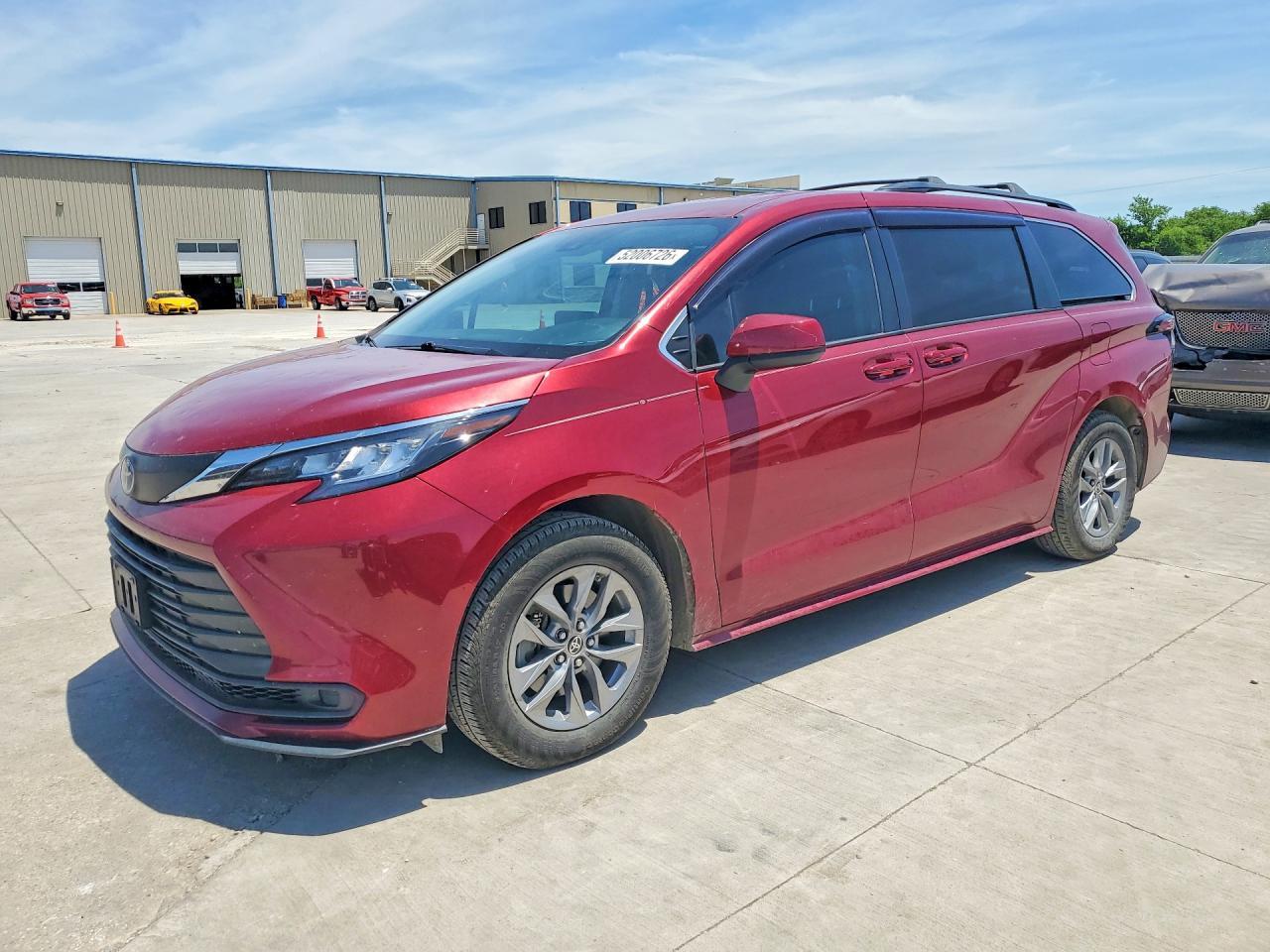 2022 TOYOTA SIENNA