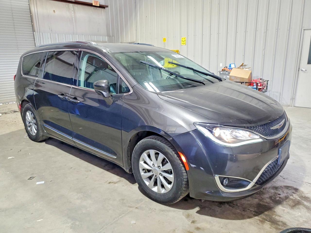 2019 CHRYSLER Pacifica