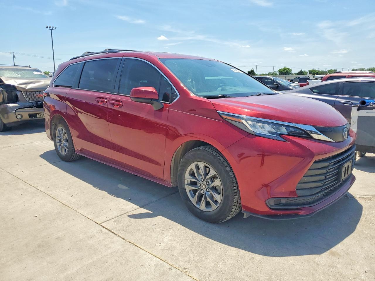 2022 TOYOTA SIENNA