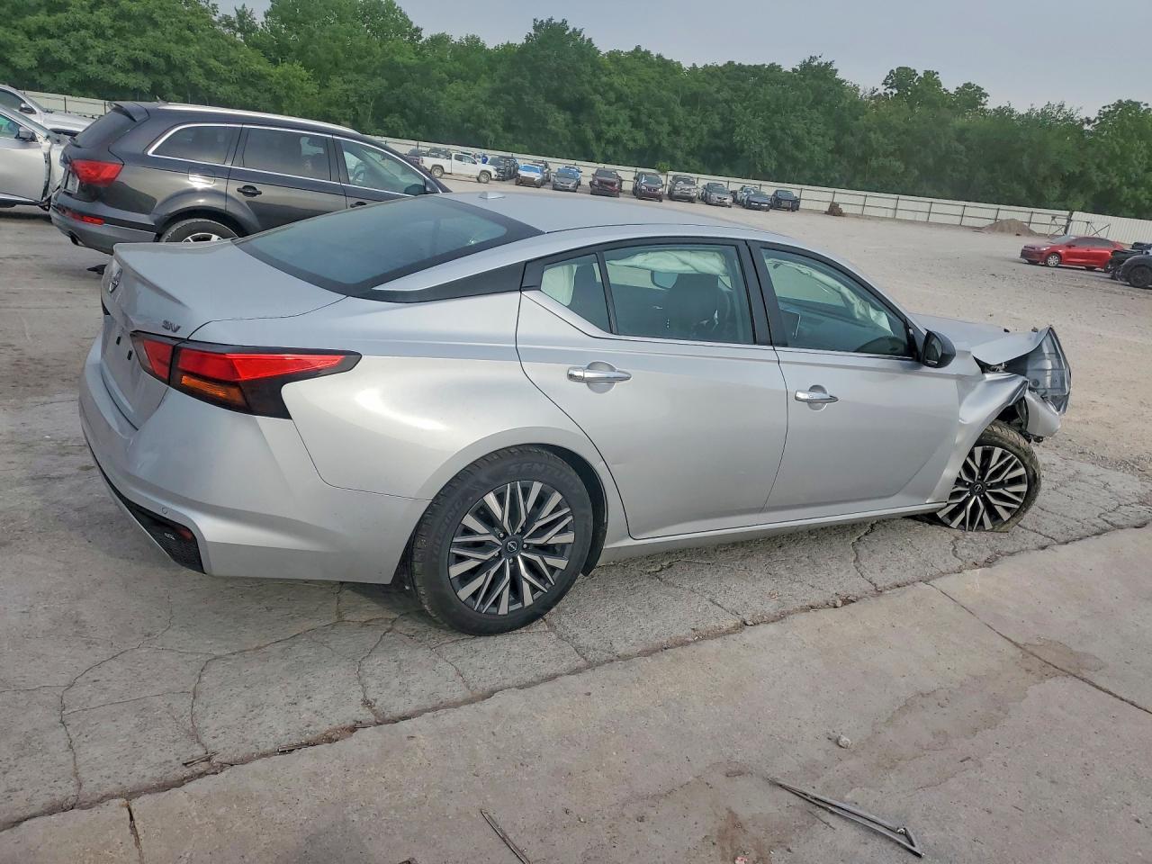 2024 NISSAN ALTIMA