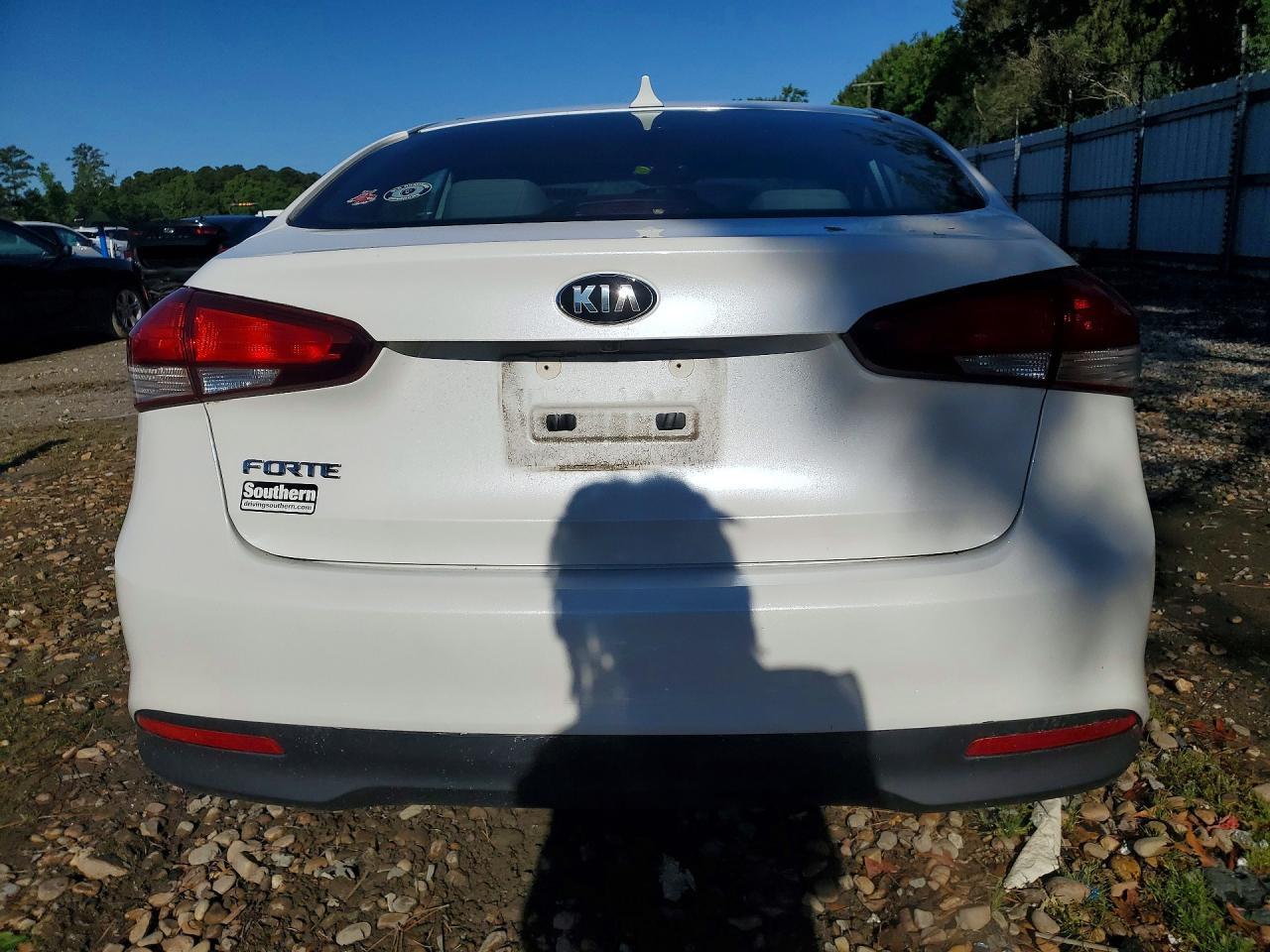 2017 KIA FORTE