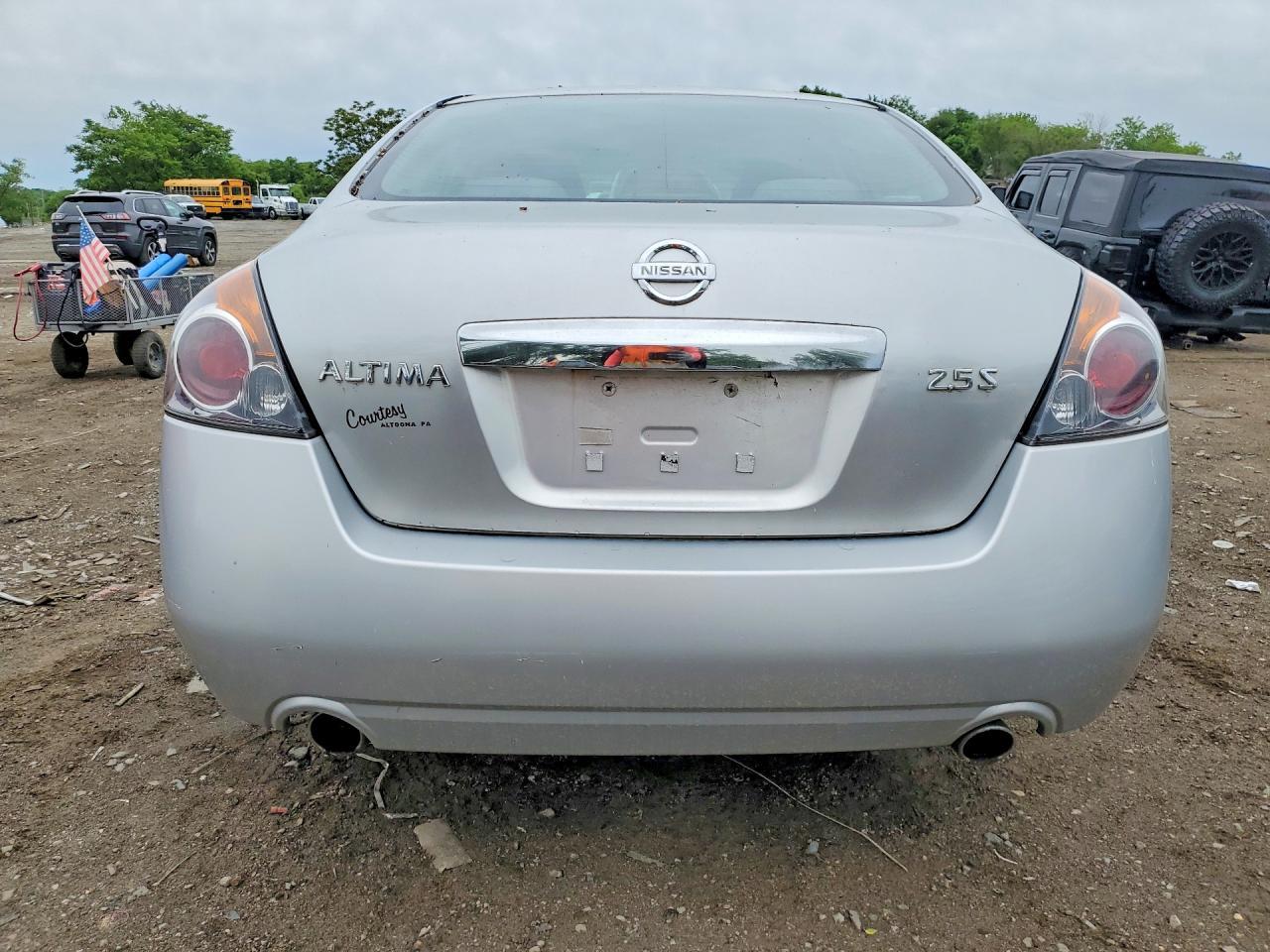 2010 NISSAN ALTIMA
