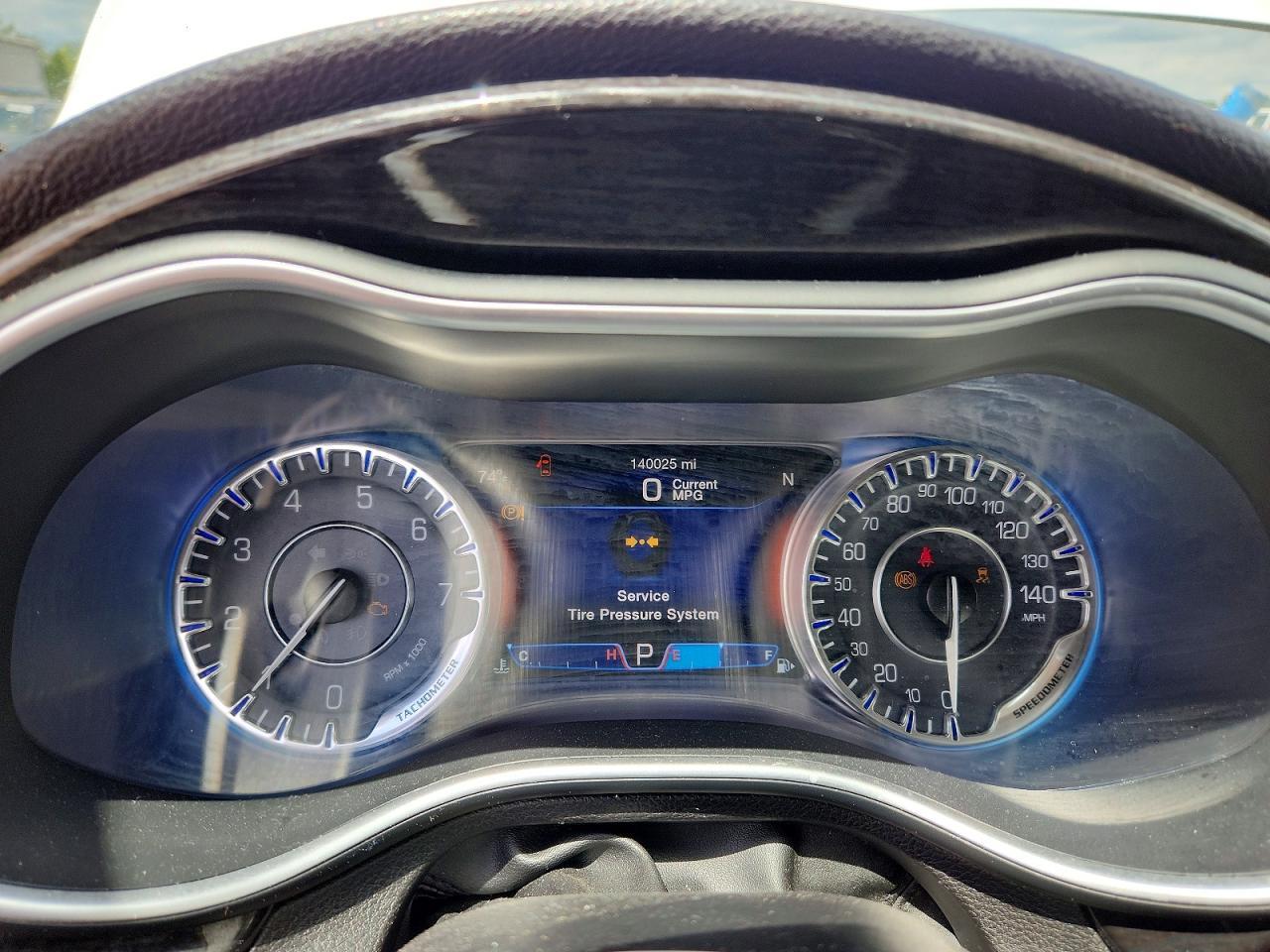 2015 CHRYSLER 200