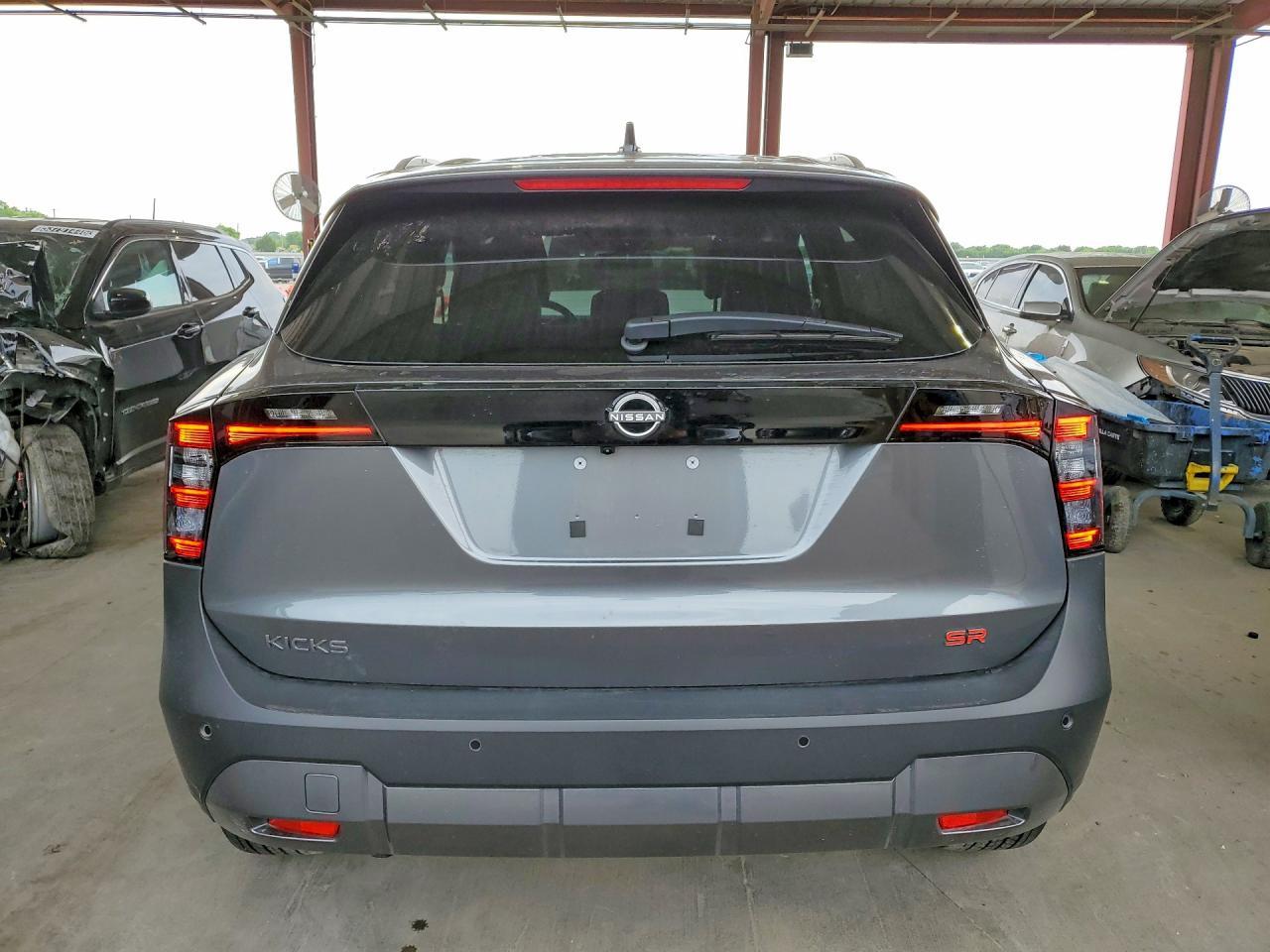2026 NISSAN KICKS