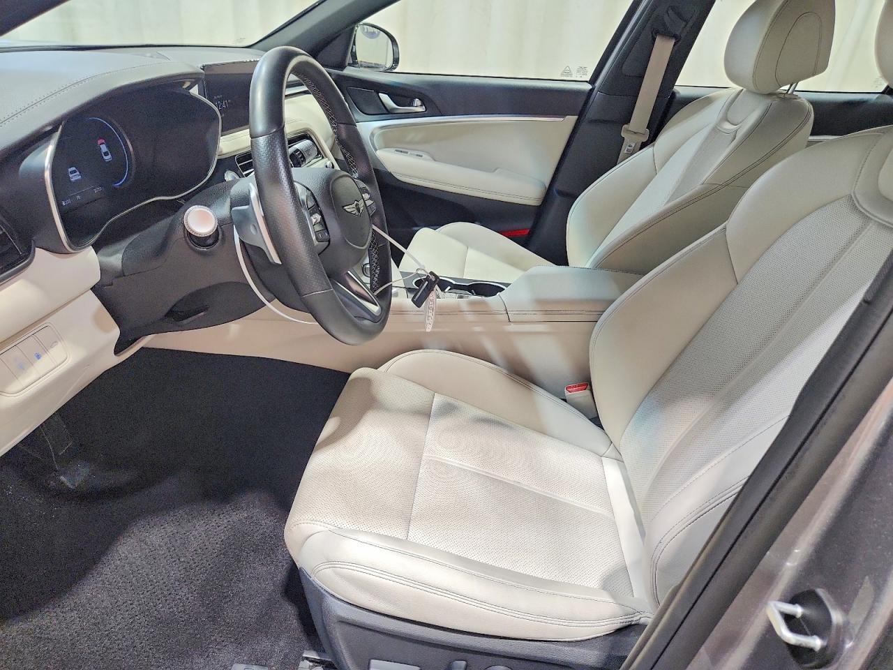 2025 GENESIS G70