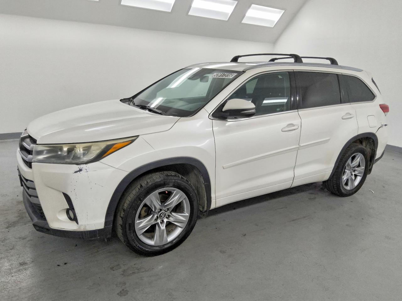 2018 TOYOTA HIGHLANDER