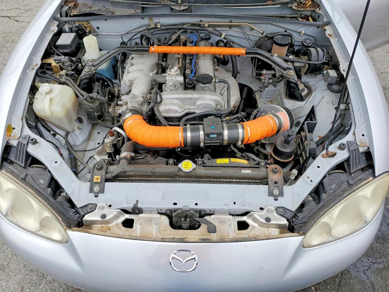 2002 MAZDA MX-5 Miata