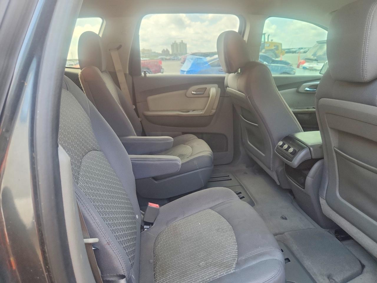 2011 CHEVROLET TRAVERSE