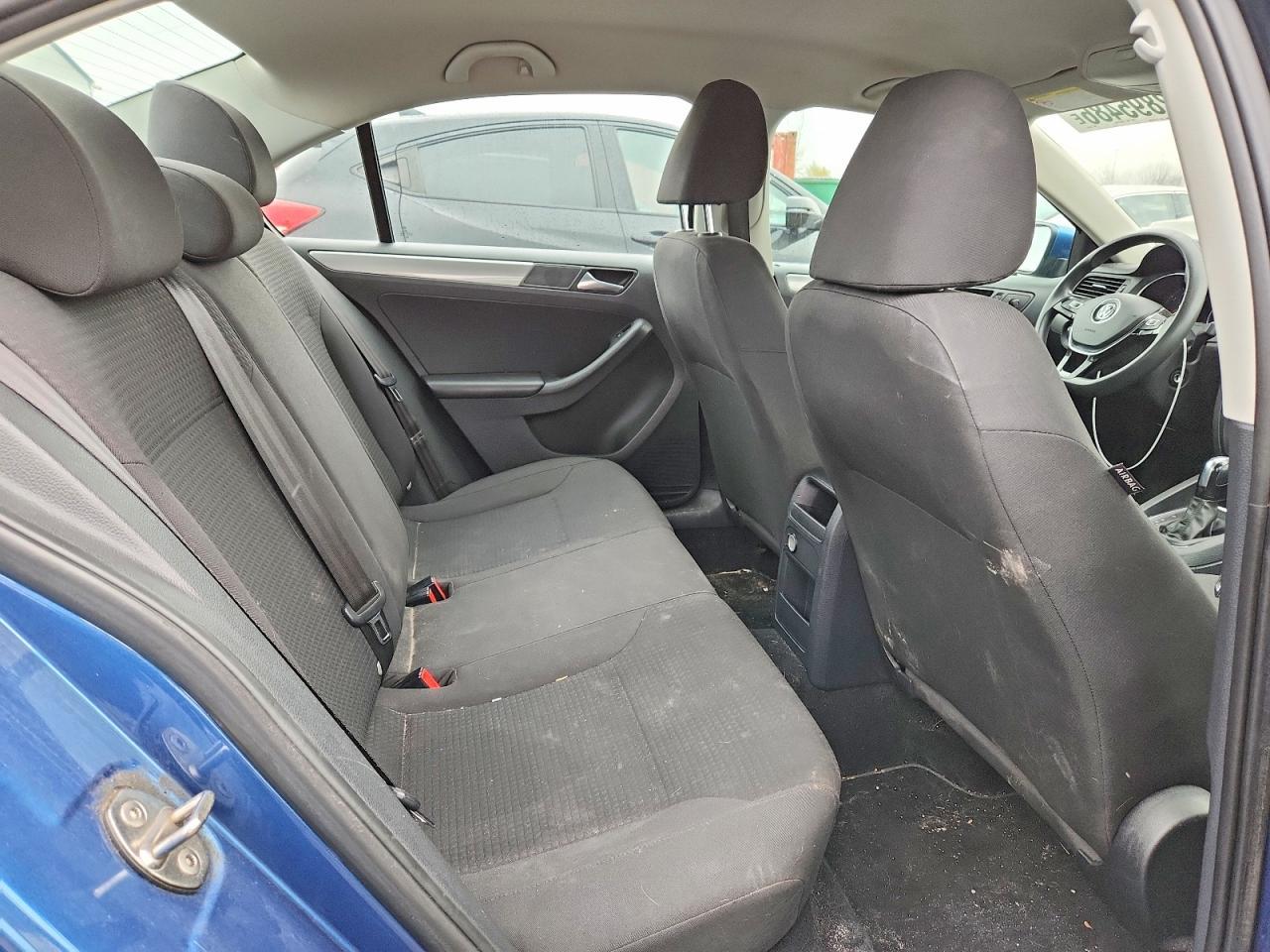 2015 VOLKSWAGEN JETTA