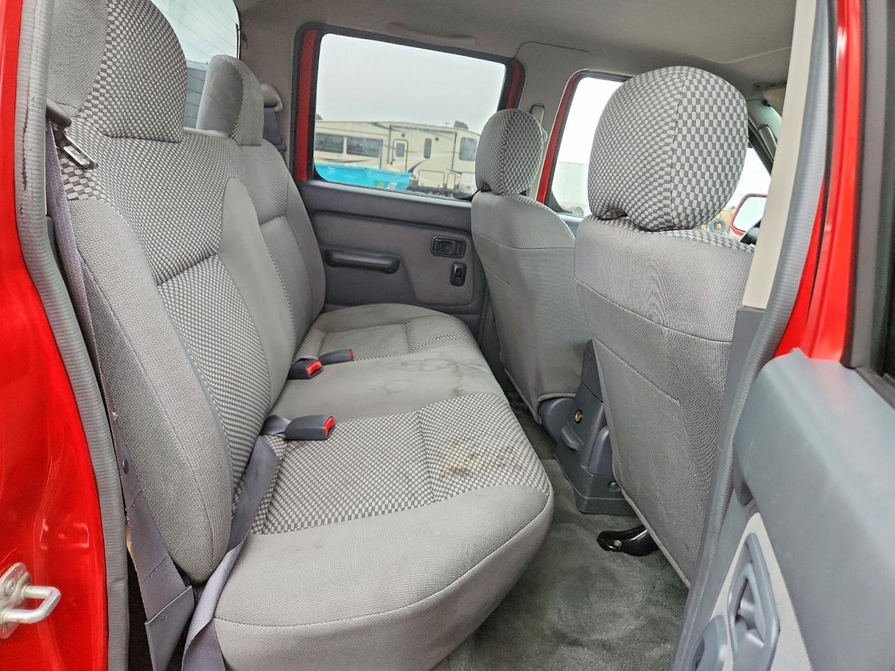 2002 NISSAN Frontier