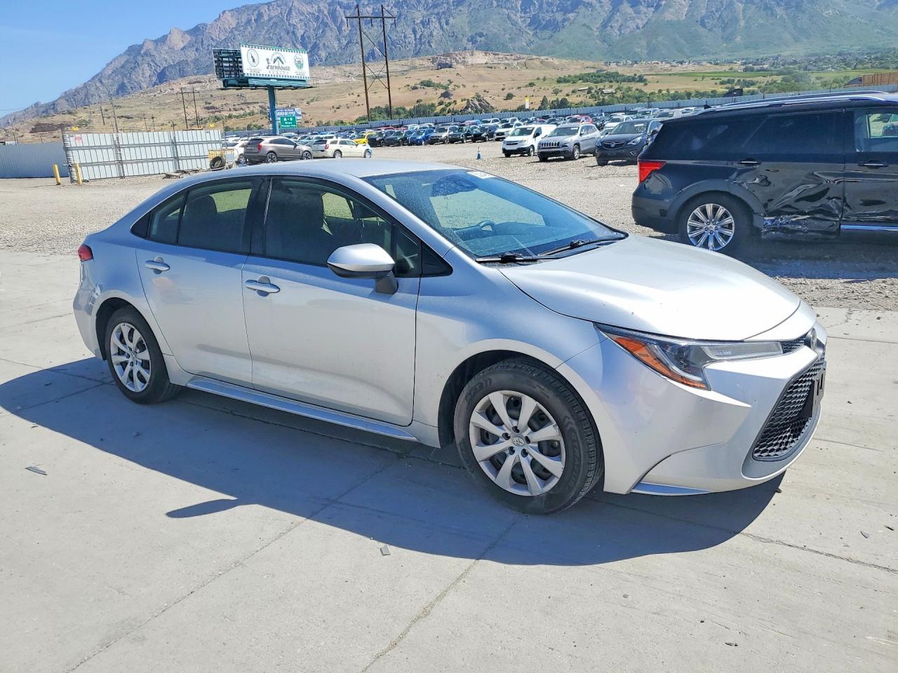 2022 TOYOTA COROLLA