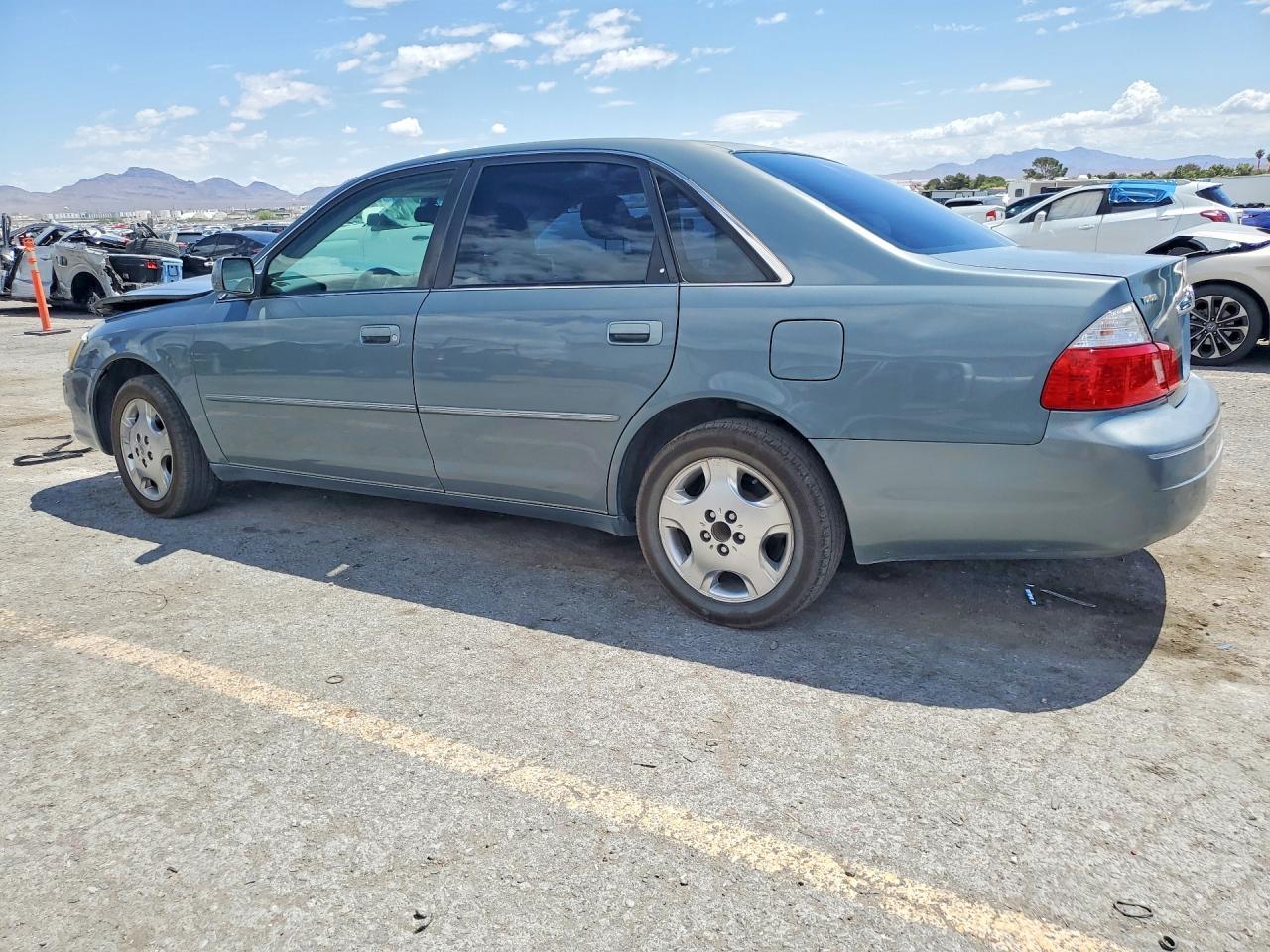 2003 TOYOTA Avalon