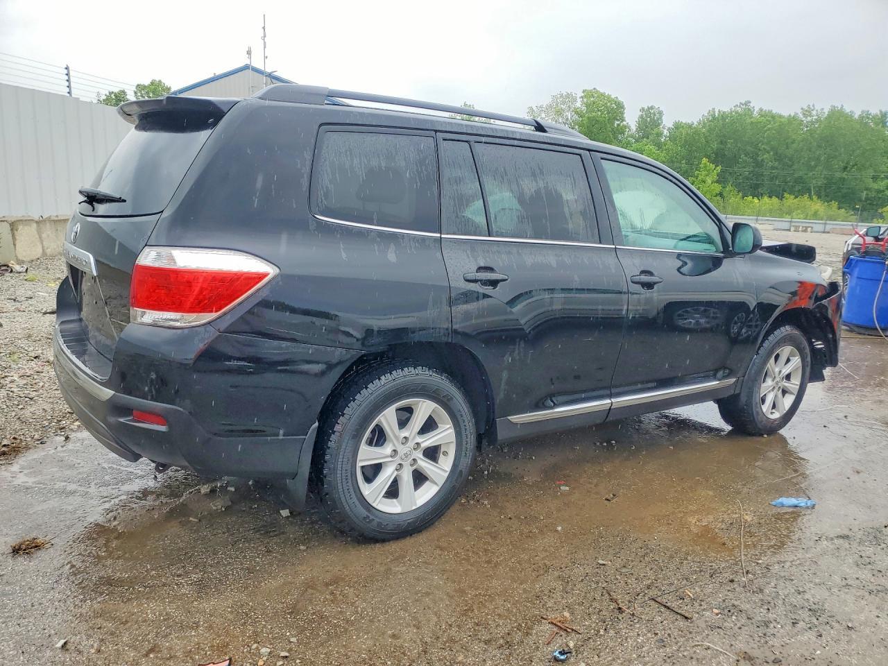 2013 TOYOTA HIGHLANDER