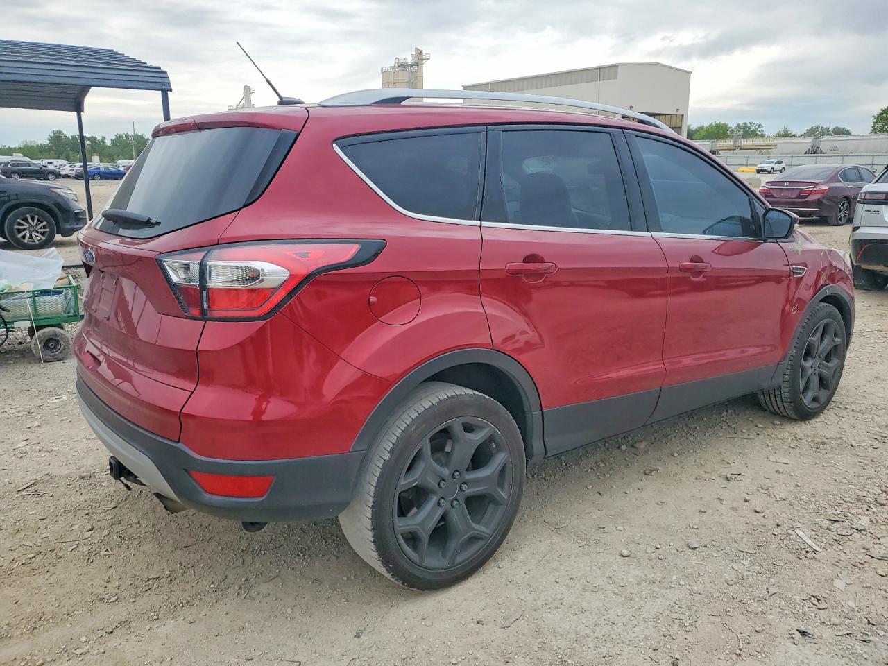 2017 FORD ESCAPE
