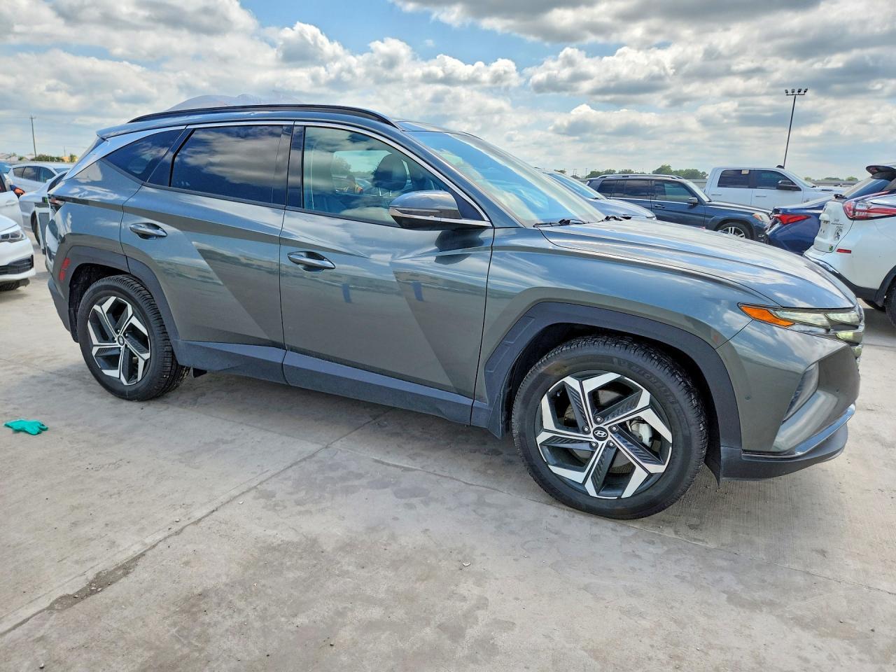 2022 HYUNDAI TUCSON