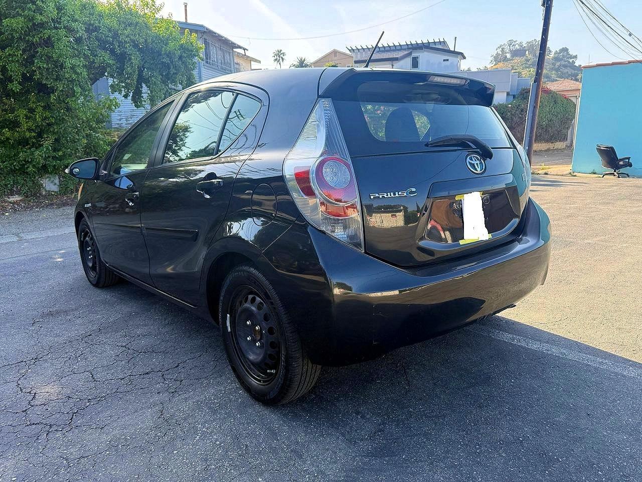2013 TOYOTA Prius c