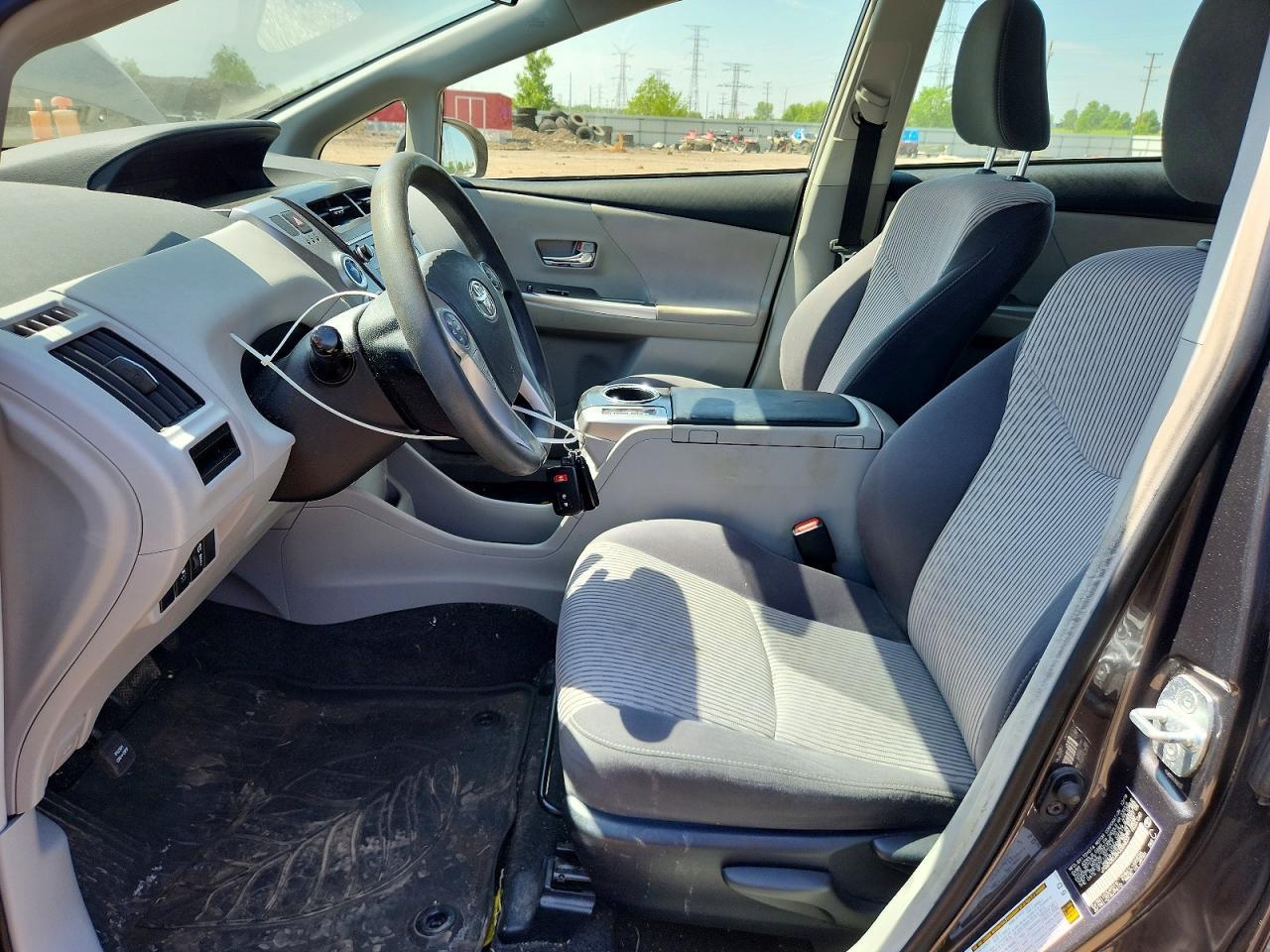 2017 TOYOTA PRIUS V