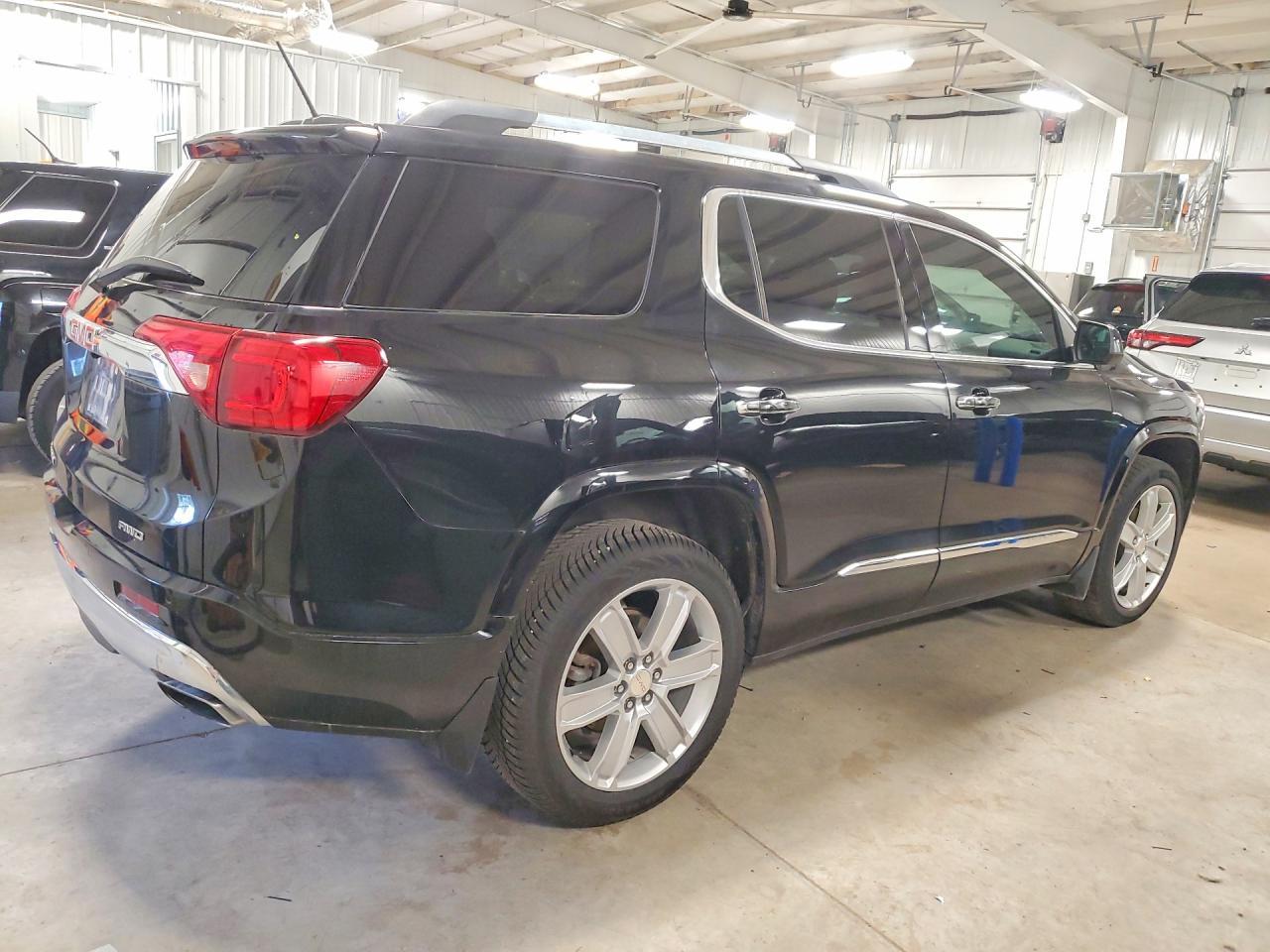 2017 GMC ACADIA