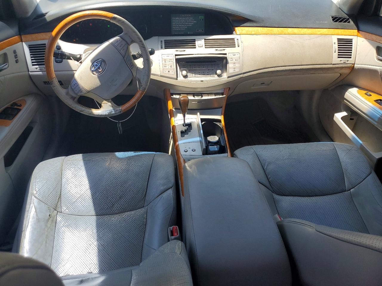 2006 TOYOTA Avalon