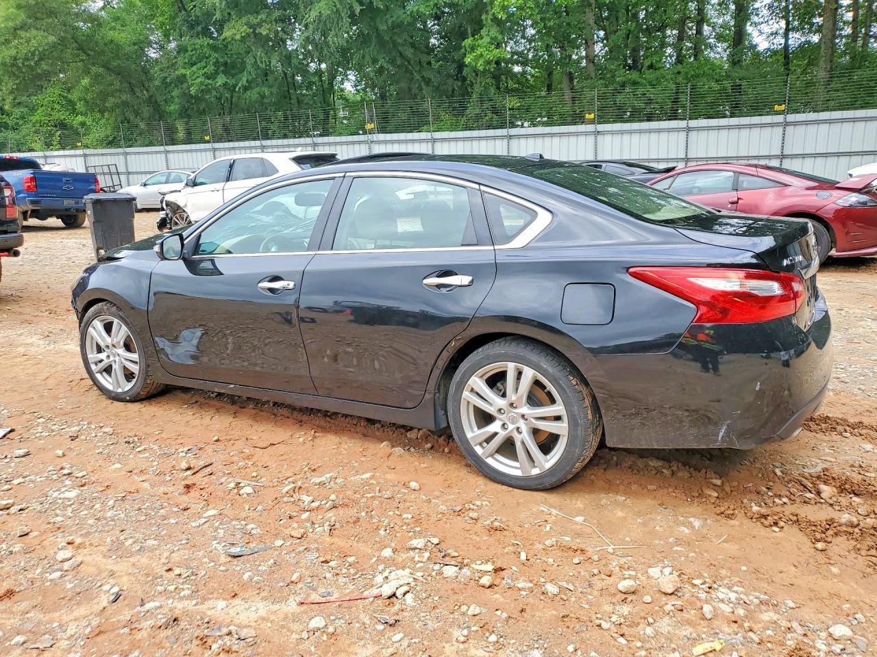 2016 NISSAN ALTIMA