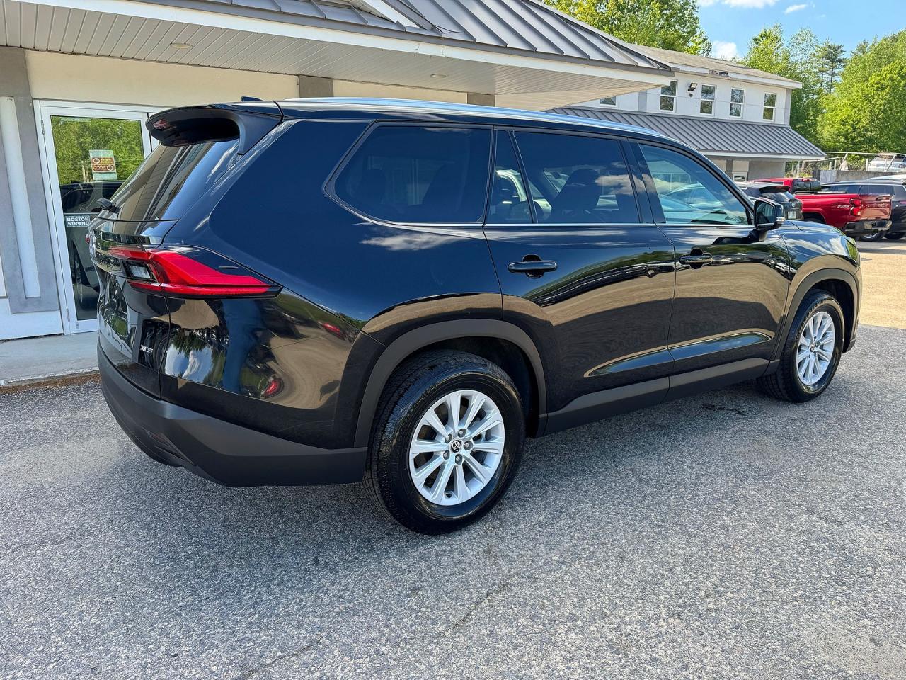 2024 TOYOTA HIGHLANDER