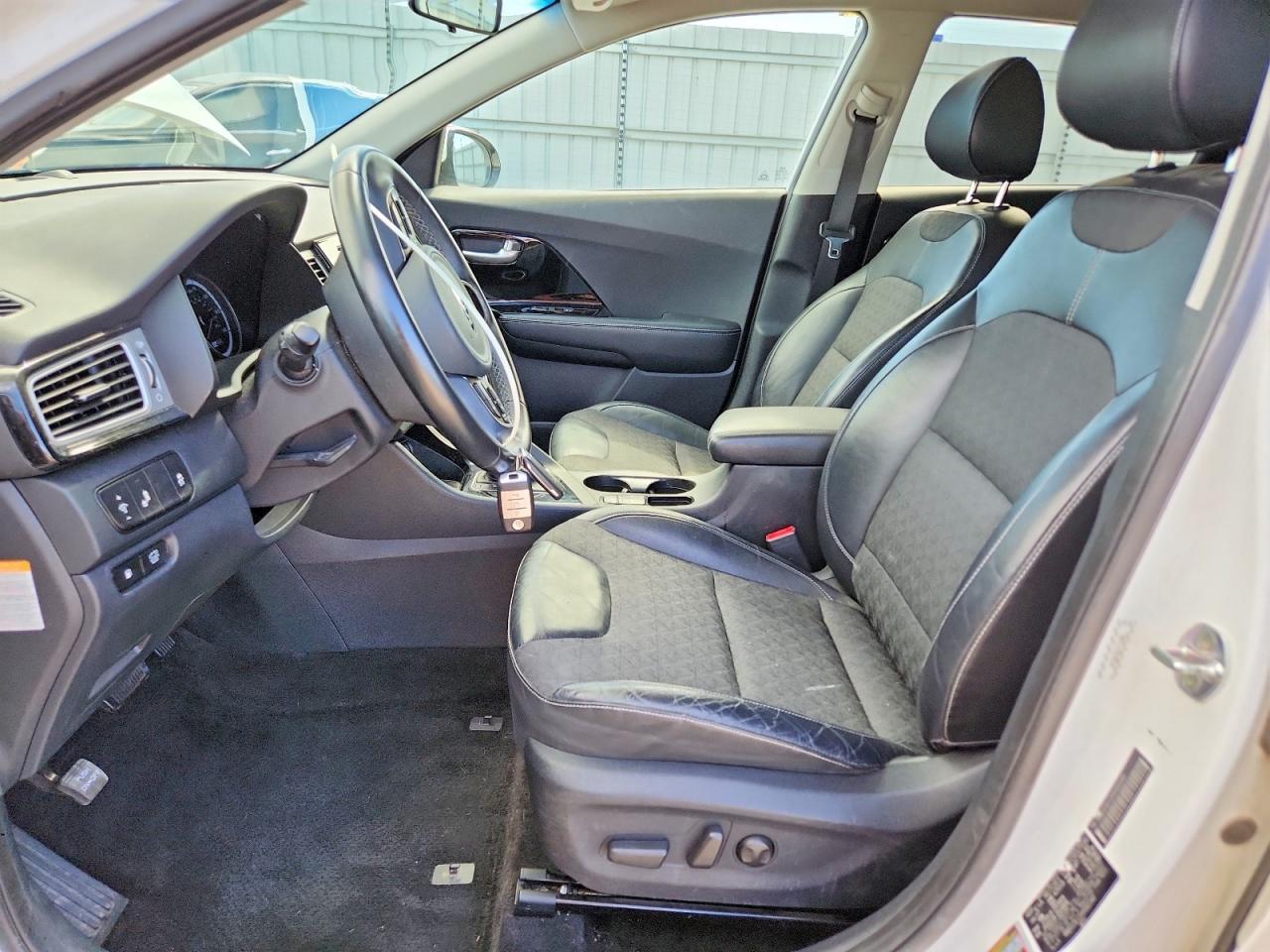2017 KIA Niro